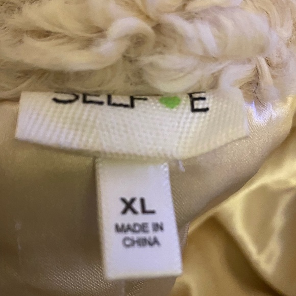 Wooly And Versatile Jacket - Picture 6 of 7